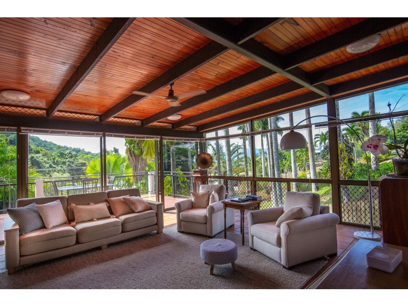 275 Toogood Road, Bayview Heights QLD 4868