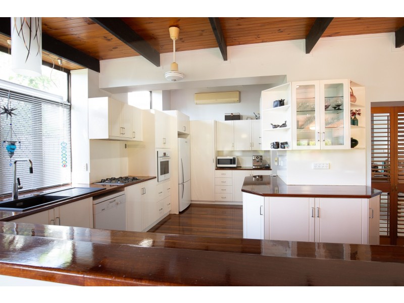 275 Toogood Road, Bayview Heights QLD 4868