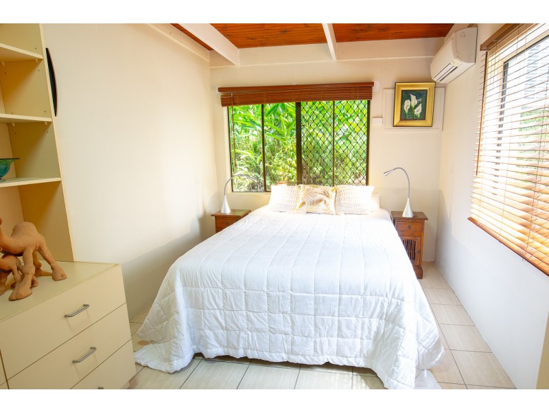 275 Toogood Road, Bayview Heights QLD 4868