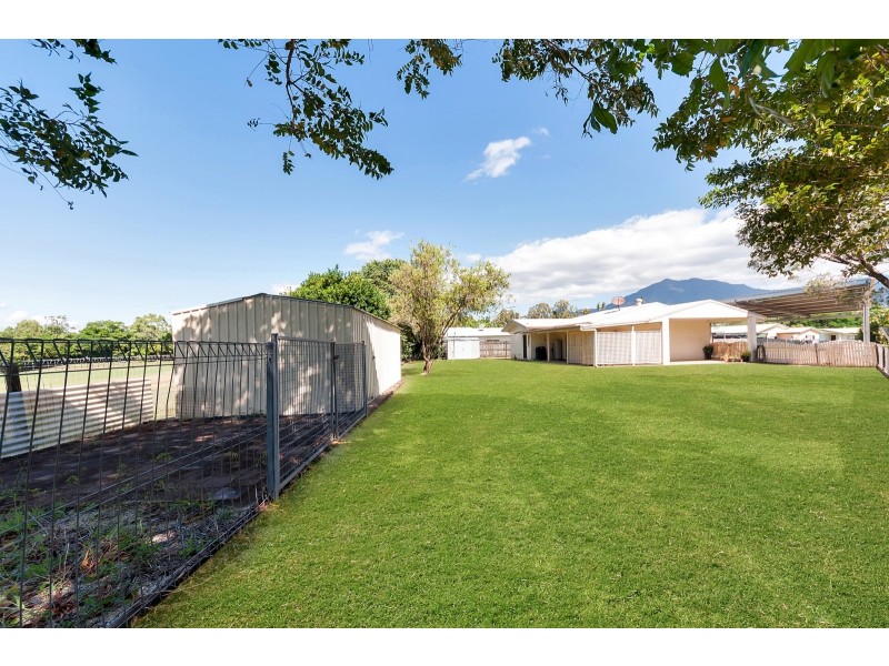 14 Matoska Close, Mount Sheridan QLD 4868