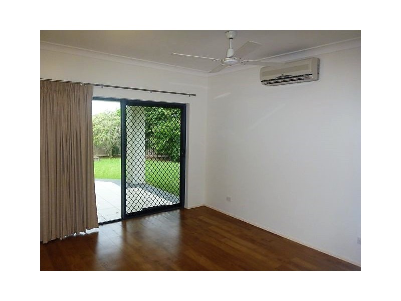 2 Whela Close, Bentley Park QLD 4869