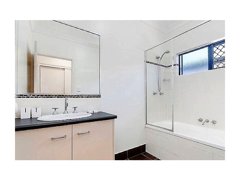 2 Whela Close, Bentley Park QLD 4869