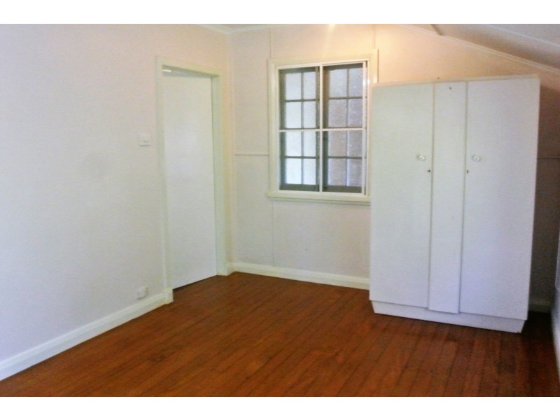 18 Acacia Street, Holloways Beach QLD 4878