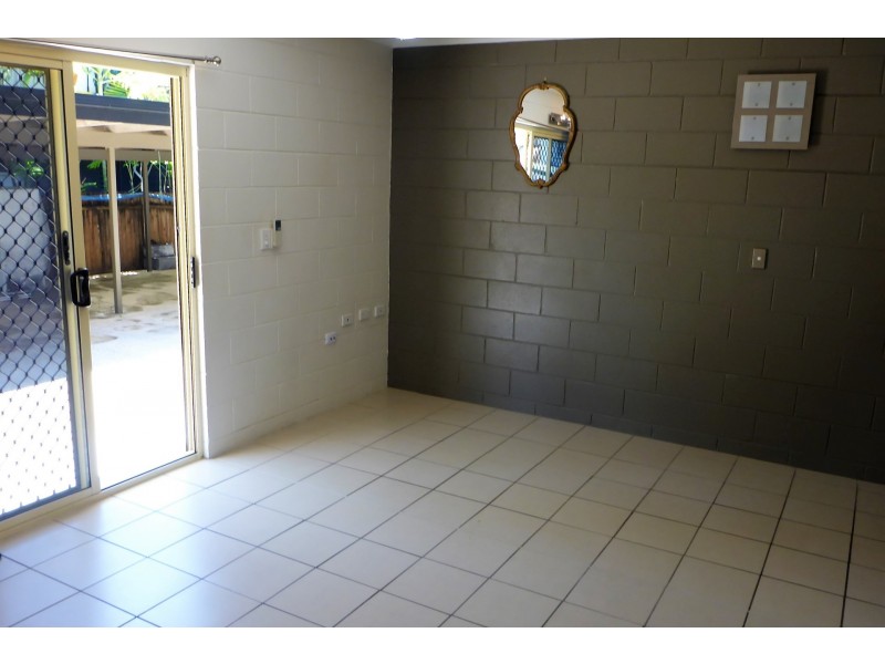 1/65 Woodward Street, Edge Hill QLD 4870