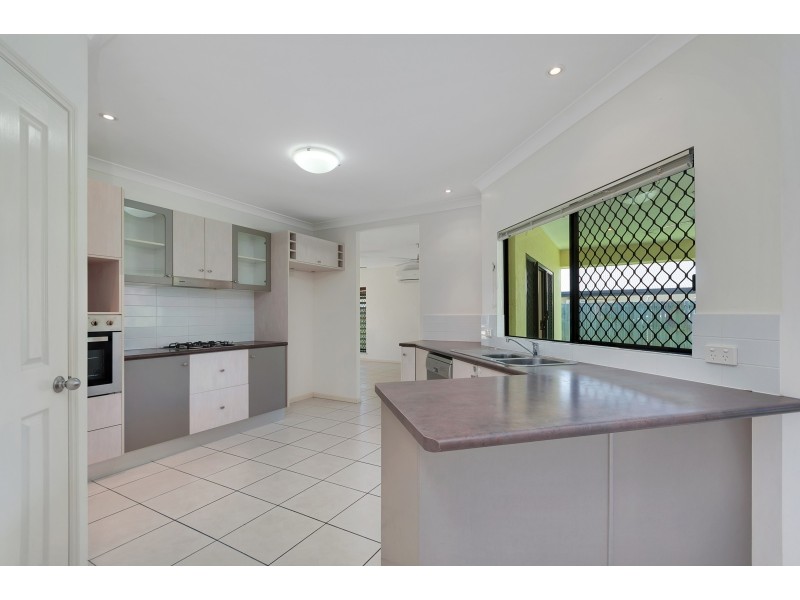 30 Hideaway Close, Palm Cove QLD 4879
