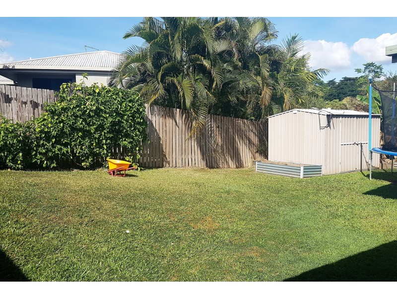2 Trappes Court, Mooroobool QLD 4870
