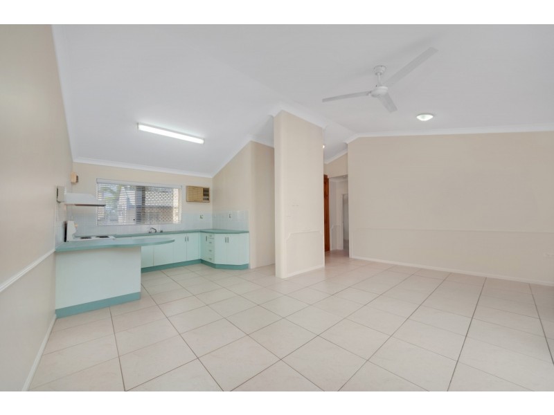 5/9 Springfield Crescent, Manoora QLD 4870
