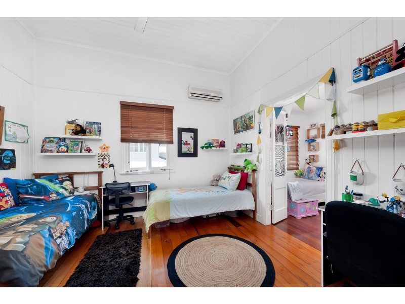 360 McLeod Street, Cairns North QLD 4870