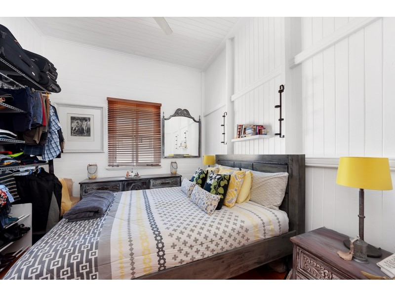 360 McLeod Street, Cairns North QLD 4870