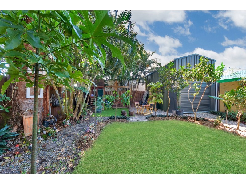 360 McLeod Street, Cairns North QLD 4870
