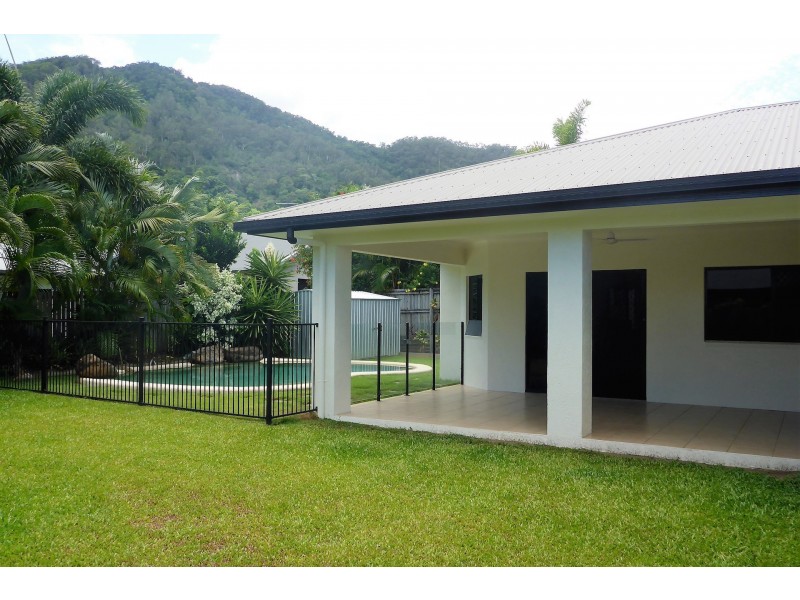 9 Messina Close, Kanimbla QLD 4870