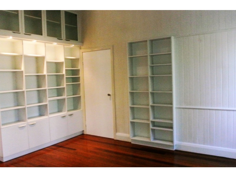 18 Acacia Street, Holloways Beach QLD 4878