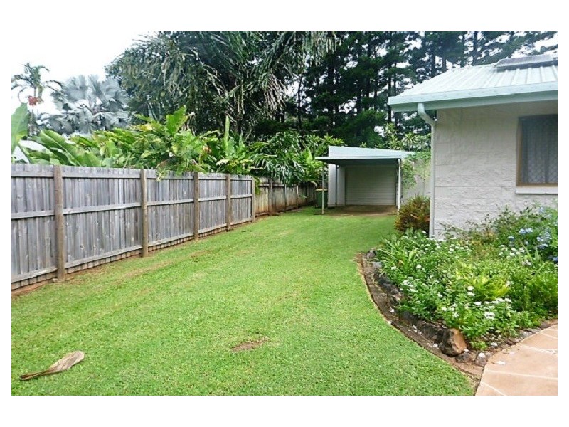 4 Ethel Close, Redlynch QLD 4870