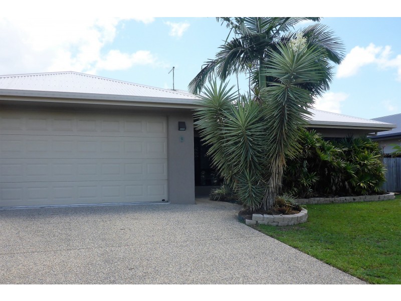 9 Ellibank Close, Edmonton QLD 4869