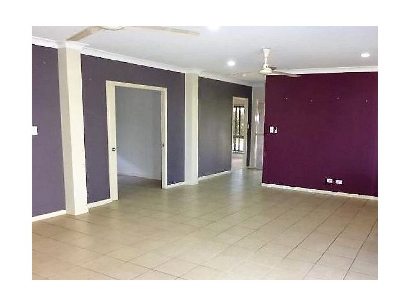 9 Ellibank Close, Edmonton QLD 4869