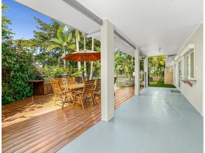 10 Jarrad Close, Mooroobool QLD 4870