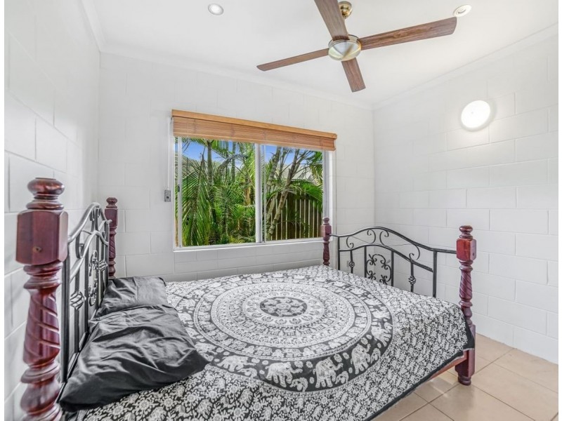 10 Jarrad Close, Mooroobool QLD 4870