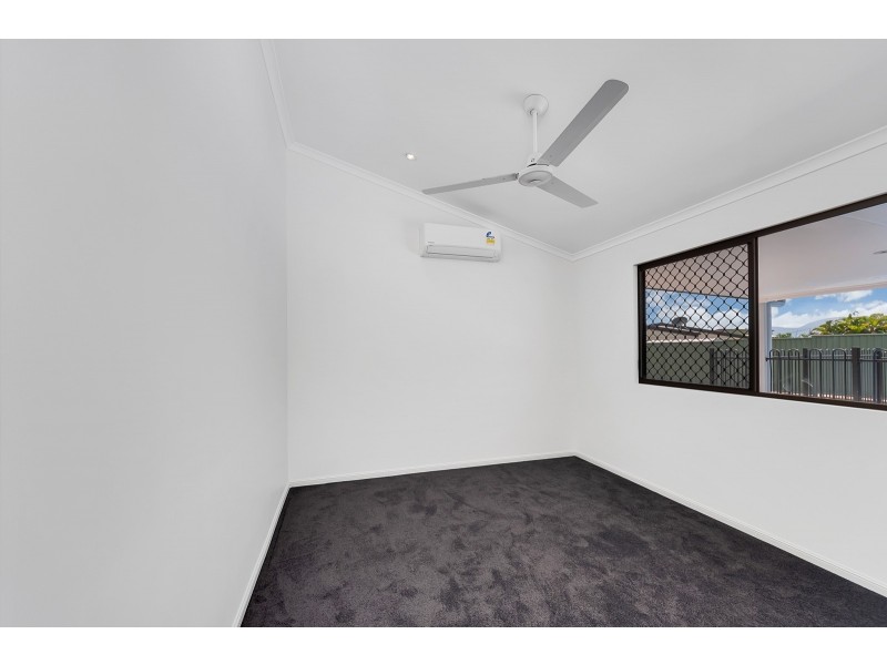 10 Velma Close, Woree QLD 4868