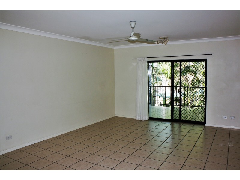 12/3-9 Stratford Parade, Stratford QLD 4870