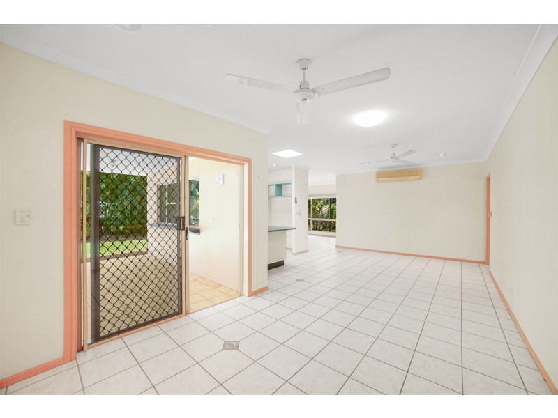 47 Eugenia Crescent, Redlynch QLD 4870