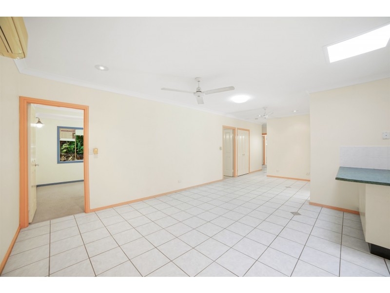 47 Eugenia Crescent, Redlynch QLD 4870