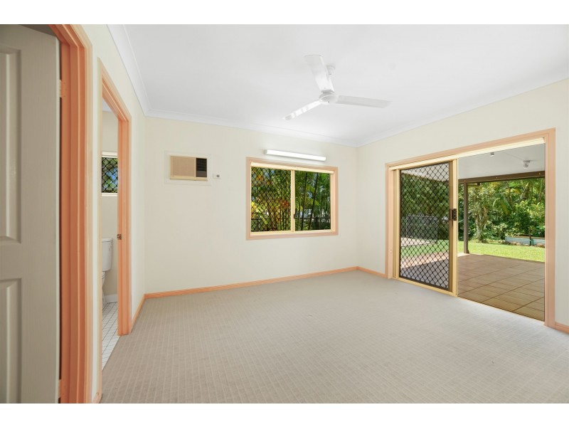 47 Eugenia Crescent, Redlynch QLD 4870