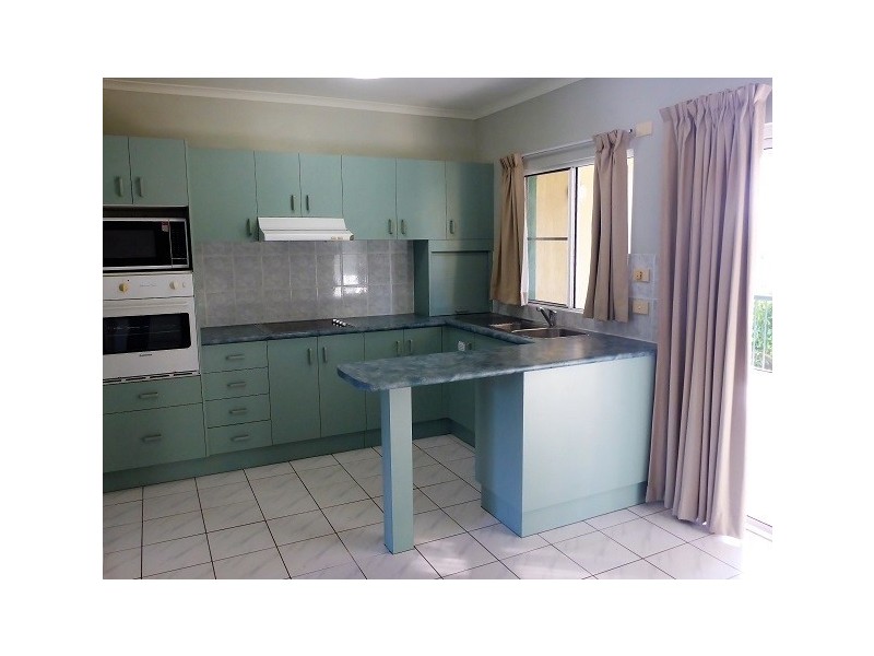 12/10 Brown Street, Woree QLD 4868