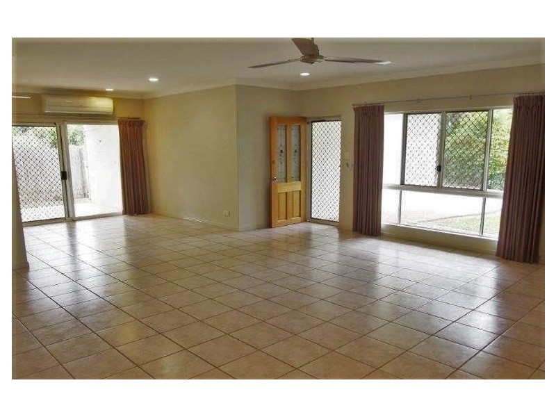 3 Wheeler Court, Brinsmead QLD 4870