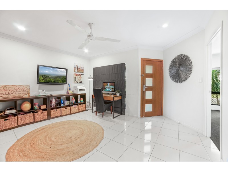 5 Norwood Crescent, Trinity Park QLD 4879