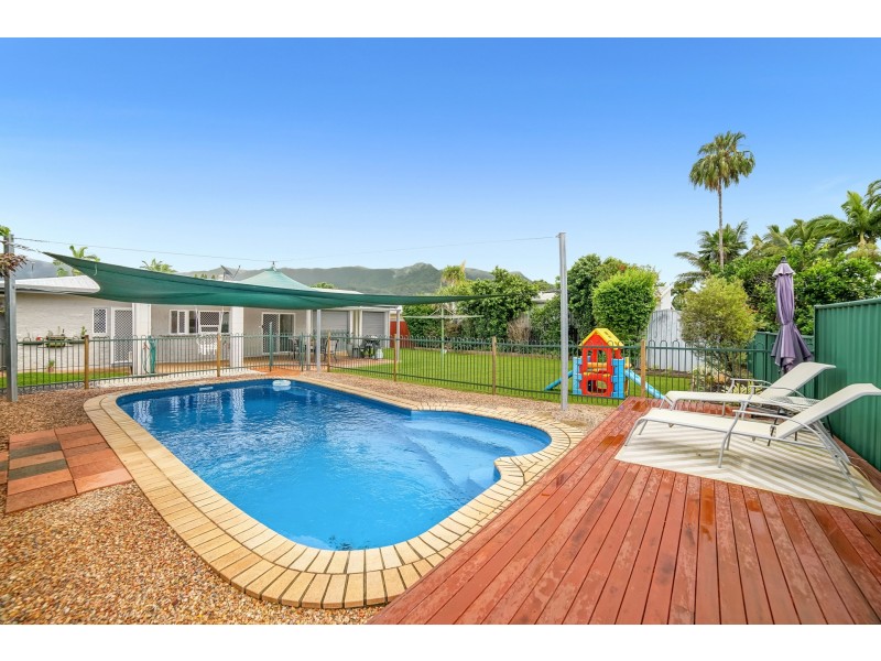 79 Bathurst Drive, Bentley Park QLD 4869