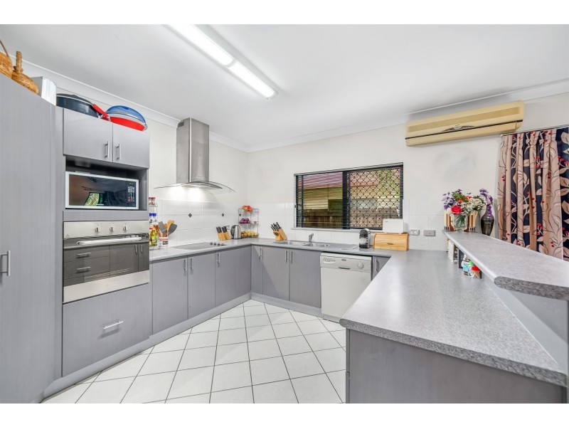 11 Surtees Close, Bentley Park QLD 4869