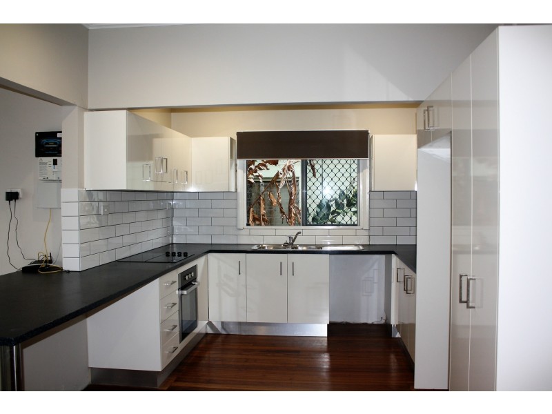 110 Kenny Street, Portsmith QLD 4870