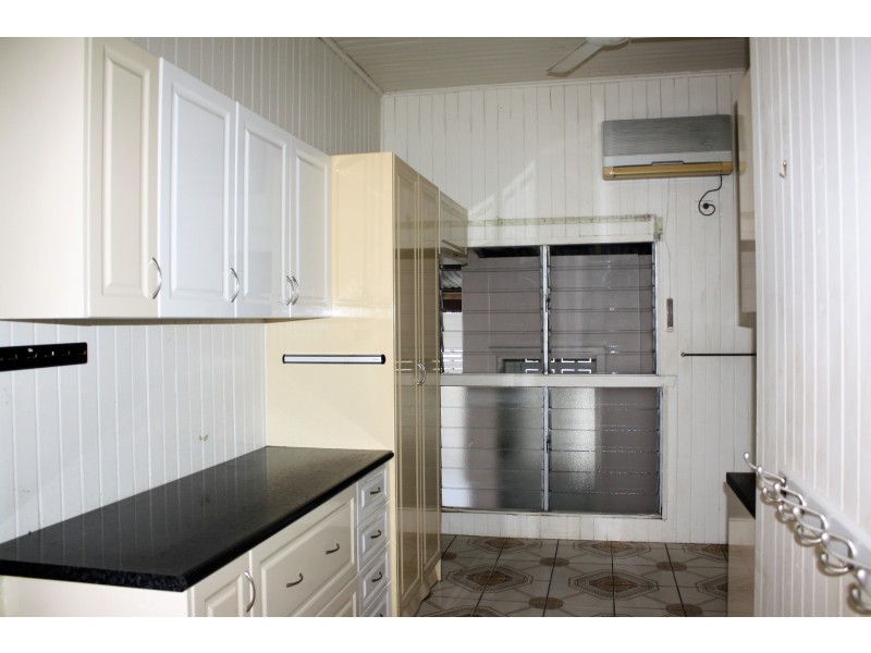 16 Barry Street, Bungalow QLD 4870