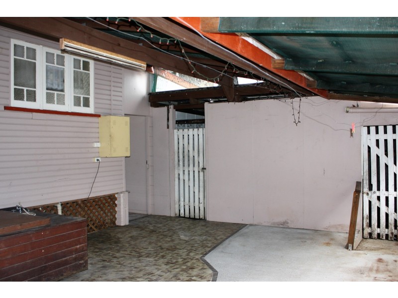 16 Barry Street, Bungalow QLD 4870