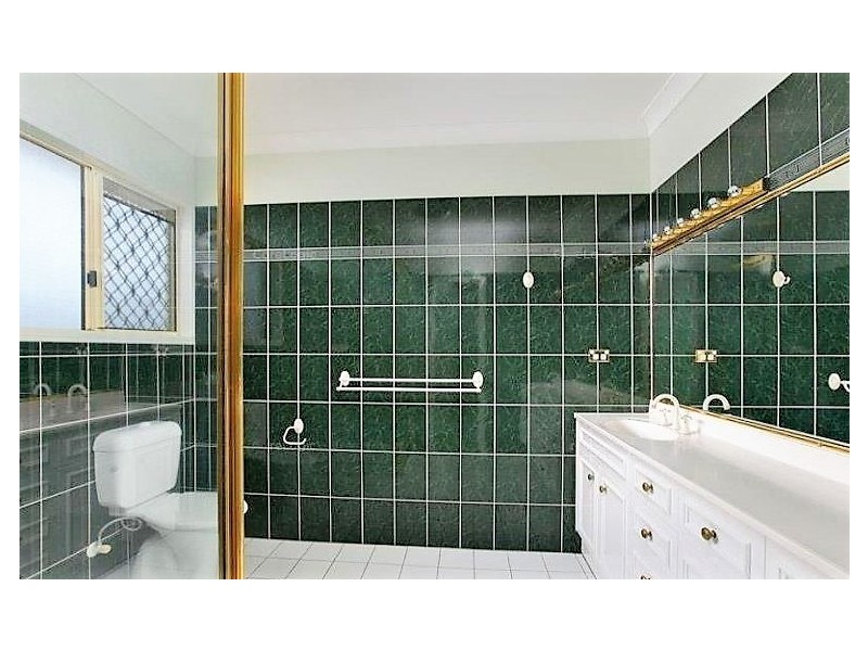 1 Wooley Close, Kanimbla QLD 4870