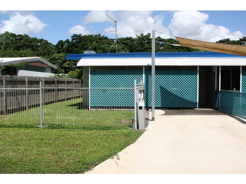 2/61 Wilks Street, Bungalow QLD 4870