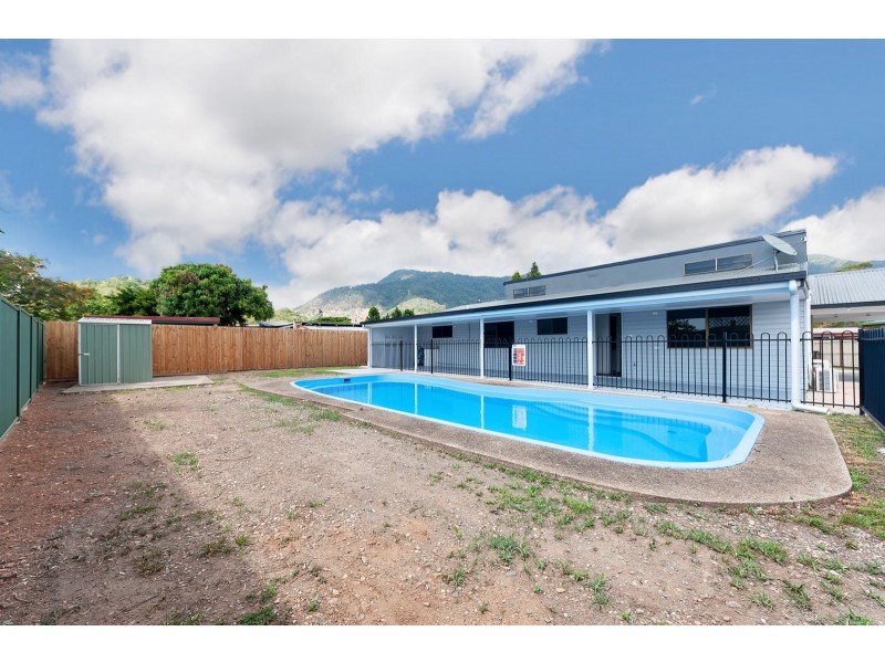 10 Velma Close, Woree QLD 4868