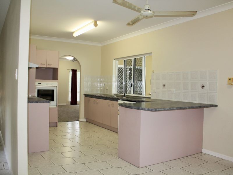 25 Boonaree Close, Mount Sheridan QLD 4868