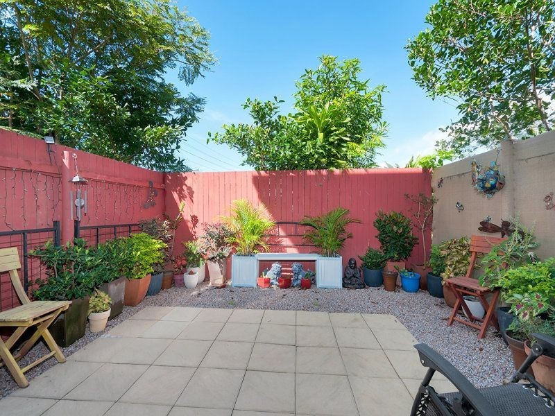 1/690 Bruce Highway, Woree QLD 4868