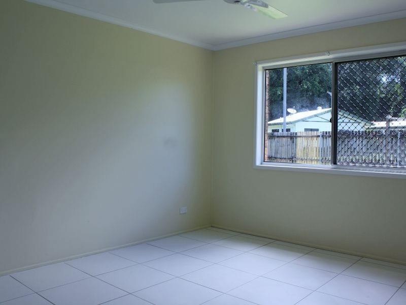 37 Frances Street, Mooroobool QLD 4870