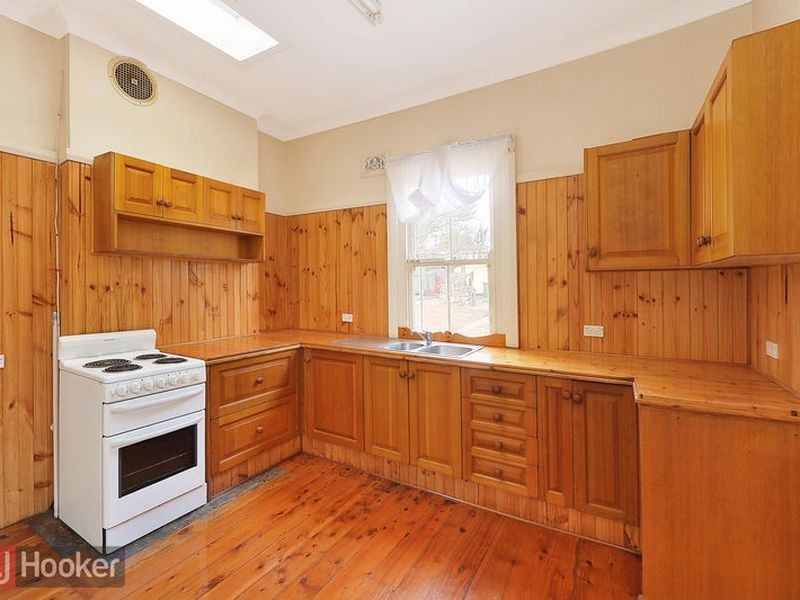 5 Elwin Street, Peakhurst NSW 2210