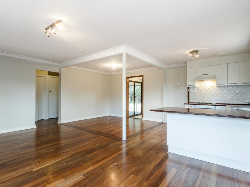 4 Dion Place, Coolbellup WA 6163