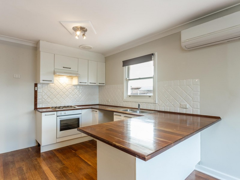 4 Dion Place, Coolbellup WA 6163