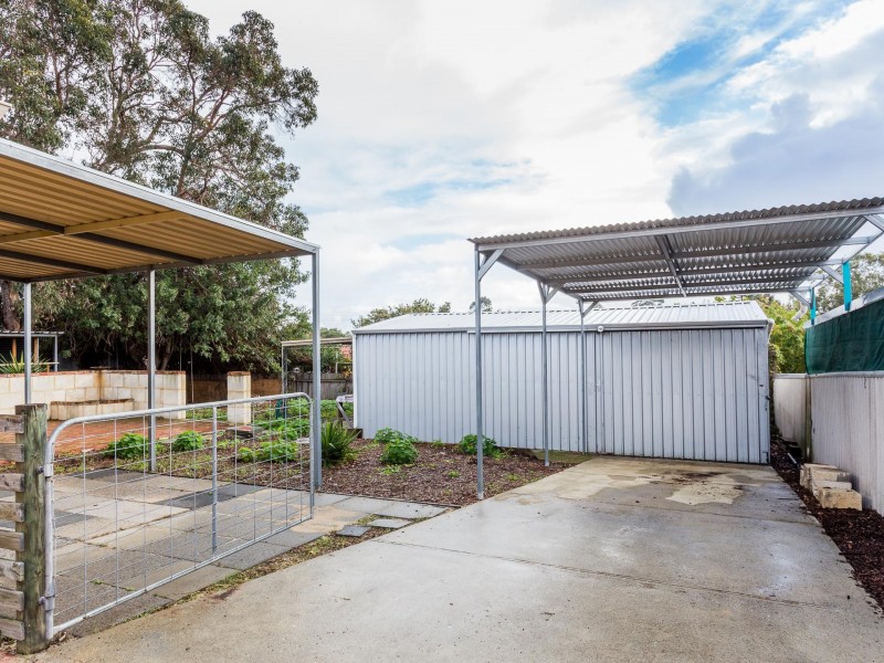 4 Dion Place, Coolbellup WA 6163