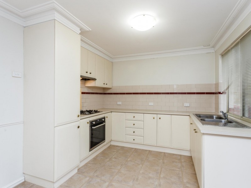 7/16 Ritz Court, Bibra Lake WA 6163