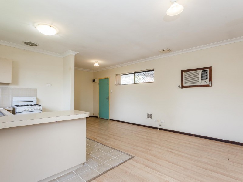 59A Spring Road, Thornlie WA 6108