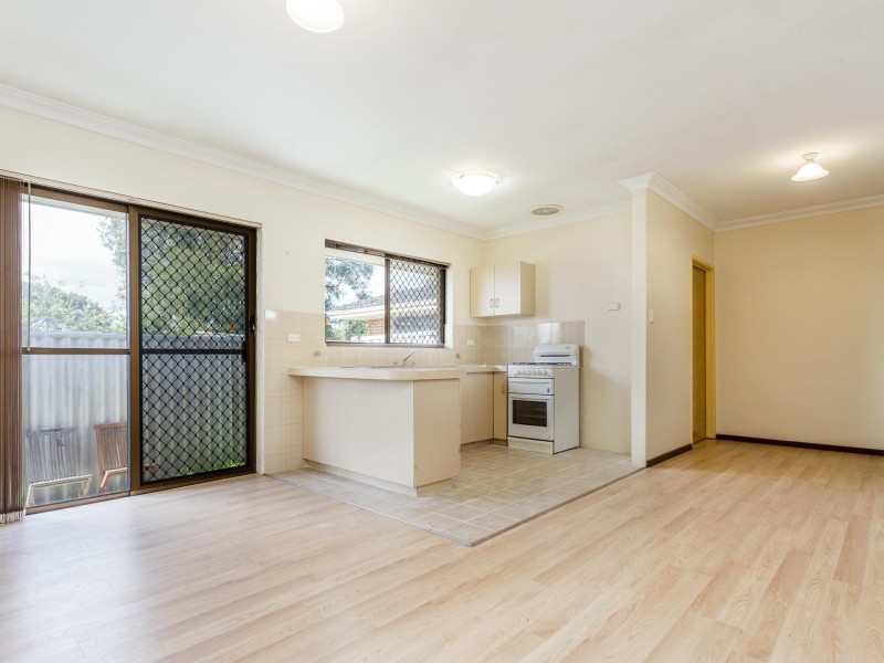 59A Spring Road, Thornlie WA 6108