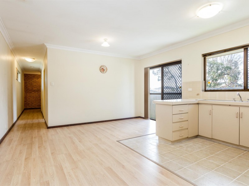 59A Spring Road, Thornlie WA 6108