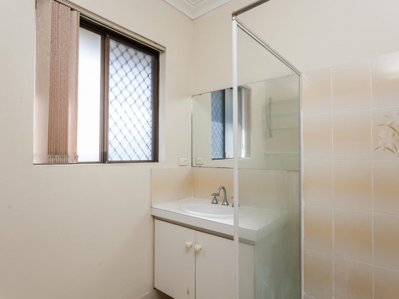 59A Spring Road, Thornlie WA 6108