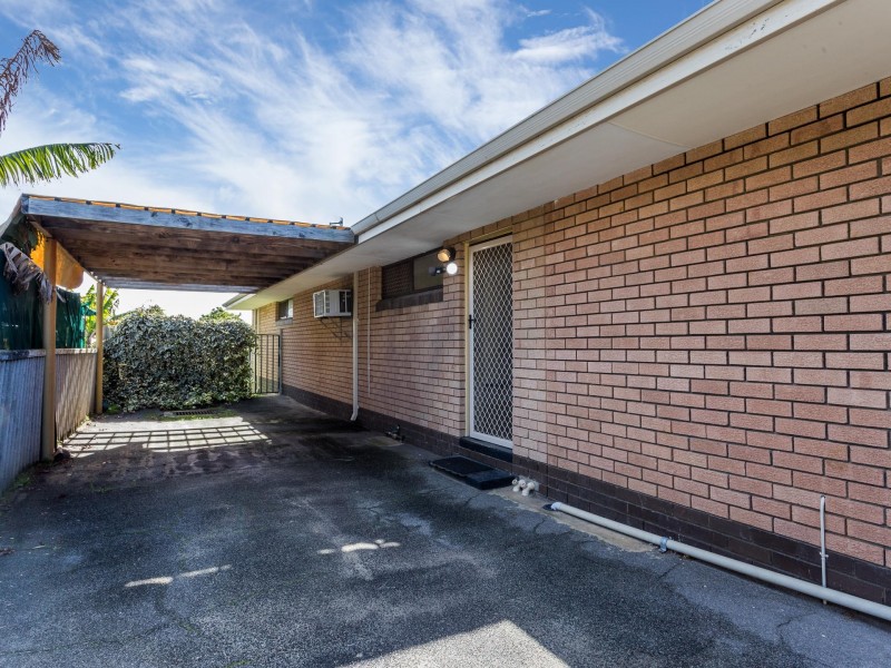 59A Spring Road, Thornlie WA 6108
